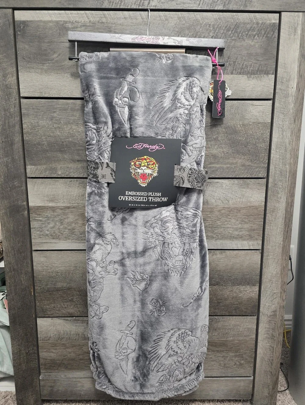 Ed Hardy Tiger Eagle Oversized Embossed Throw Blanket New